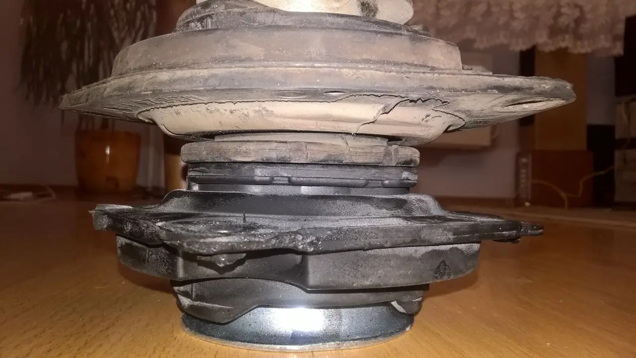 Подбираем опоры передних стоек :)