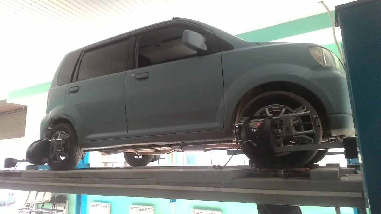 ролик навесного оборудования на митсубиси ek-wagon 2006 ролик навесного оборудования на митсубиси ek-wagon 2006