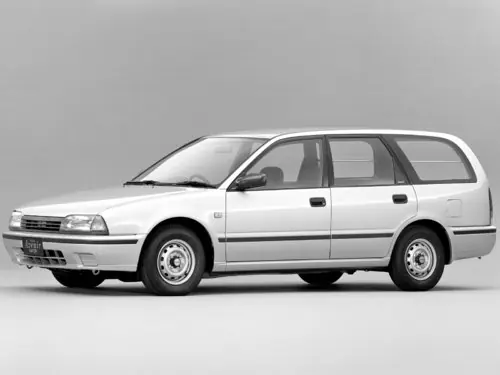 Nissan Avenir 1990 - 1999