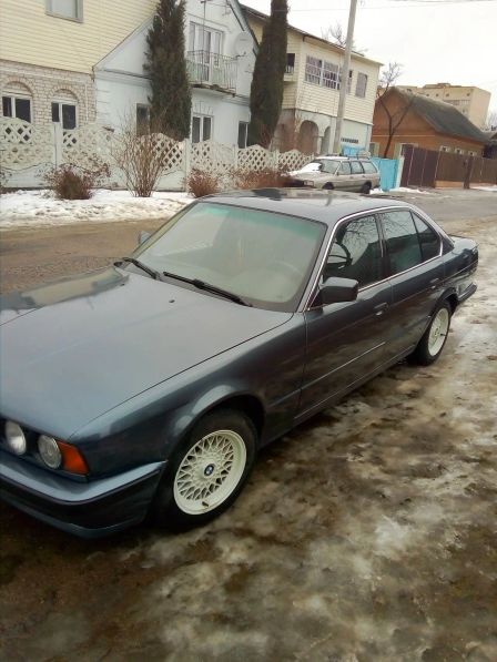 BMW 5-Series 1990 -  