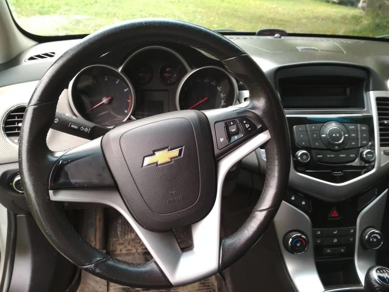 Chevrolet Cruze 2010 панель