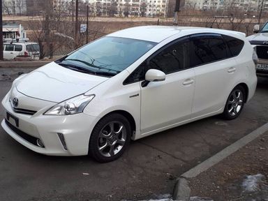 Toyota Prius Alpha 2012   |   24.04.2018.