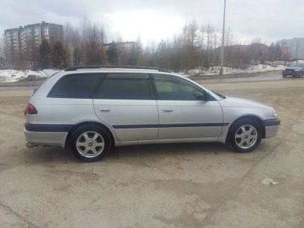 Toyota Caldina 1998