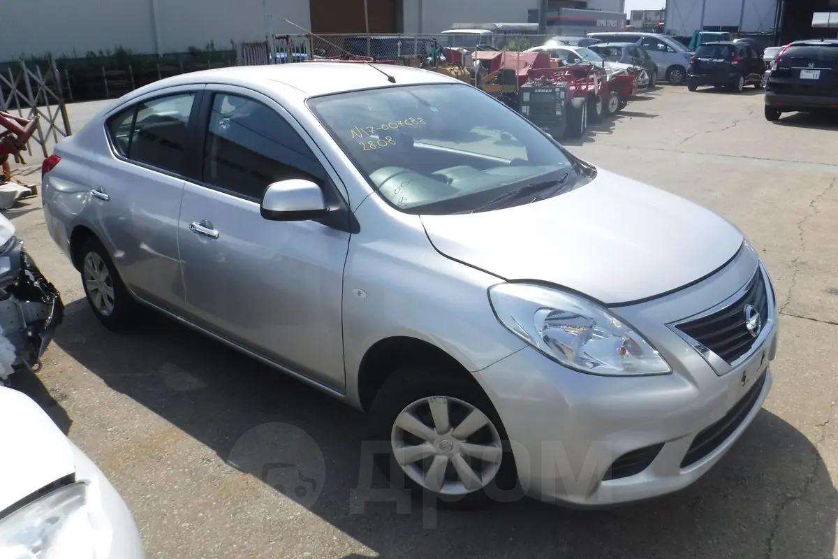nissan latio, 2012 год nissan latio, 2012 год