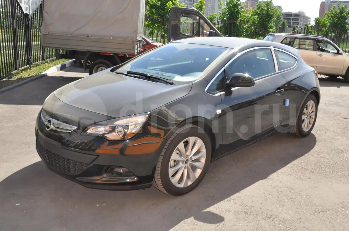 Мазда 3 или опель астра gtc