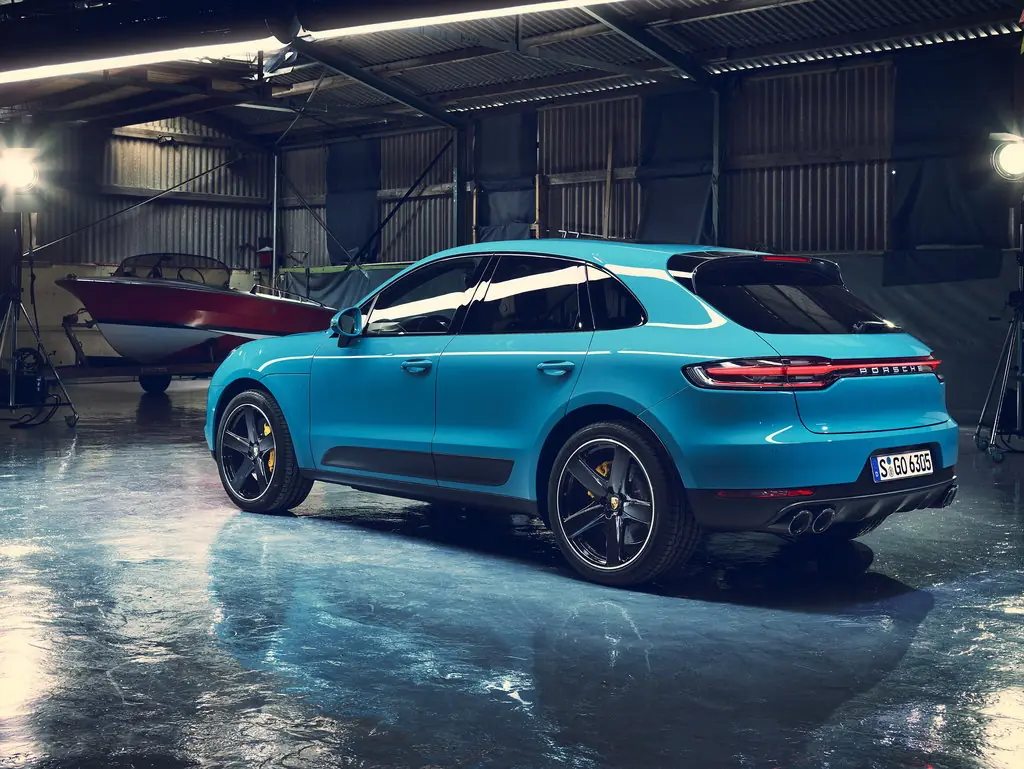 Смотреть Porsche Macan 2019 года: рестайлинг модели видео Смотреть Porsche Macan 2019 года: рестайлинг модели видео
