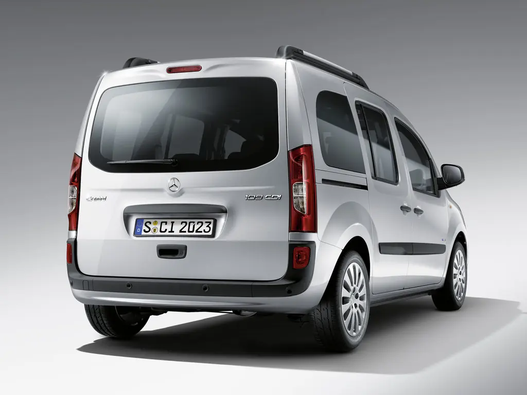 Новая модель Mercedes-Benz Citan - Для семерых