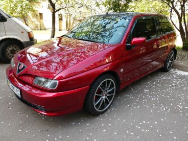 Alfa Romeo 145 1995   |   15.08.2018.