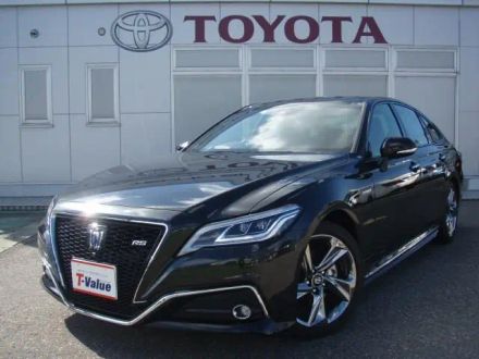 toyota crown 220 rs