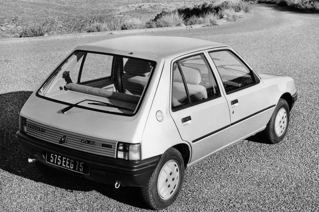 Peugeot 205 1983, 1984, 1985, 1986, 1987, хэтчбек 5 дв., 1