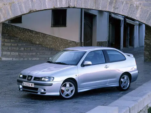 SEAT Cordoba 1999 - 2002