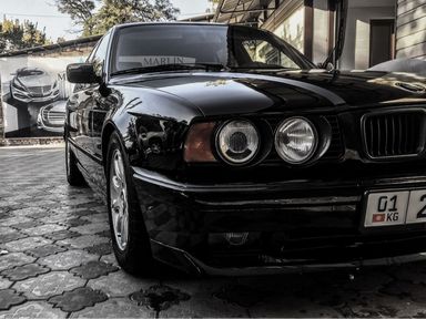 BMW 5-Series, 1994