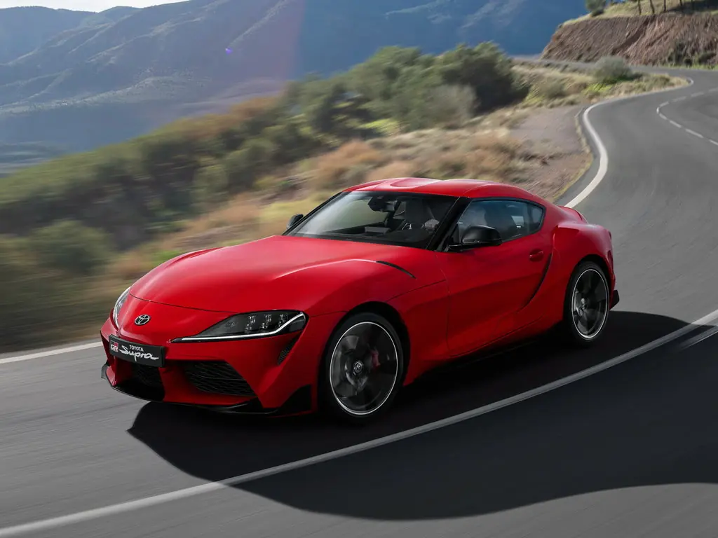 Спортивное купе Supra