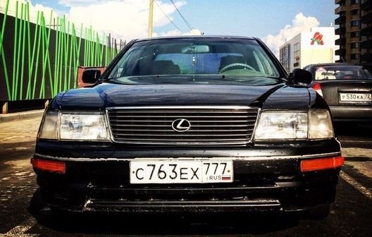 Lexus LS400 1995 - отзыв владельца