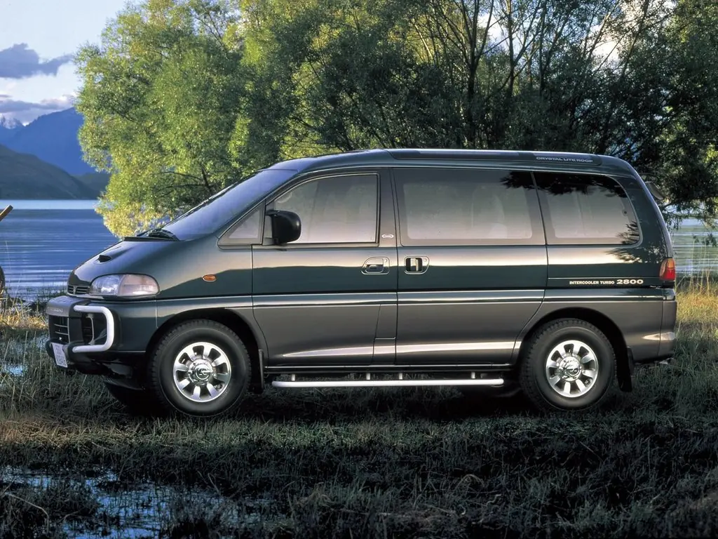 Mitsubishi Space Gear 1994, 1995, 1996, 1997, минивэн, 1