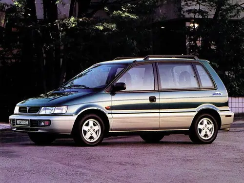 Mitsubishi Space Runner 1991 - 1999