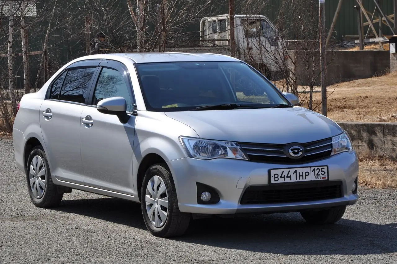 Toyota Corolla Axio 2016