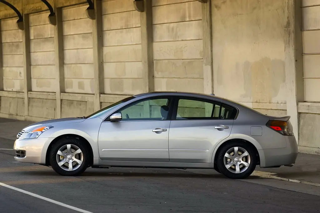 Nissan Altima 2008 РєСѓРїРµ