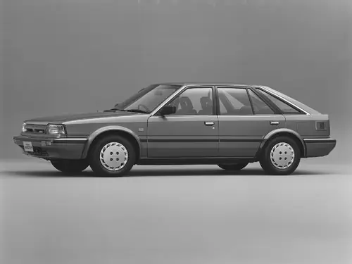 Nissan Auster 1988 - 1990