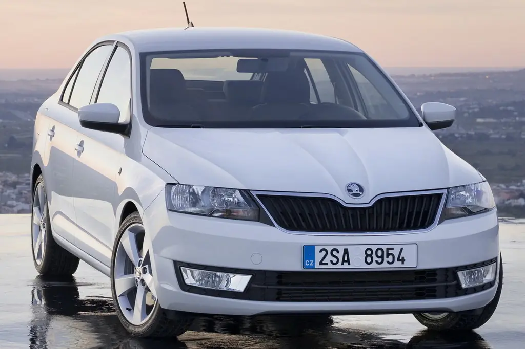 Rapid 2012 Liftback