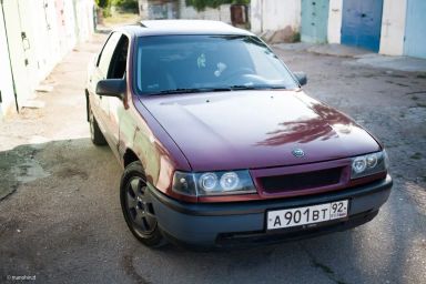 Opel Vectra, 1992
