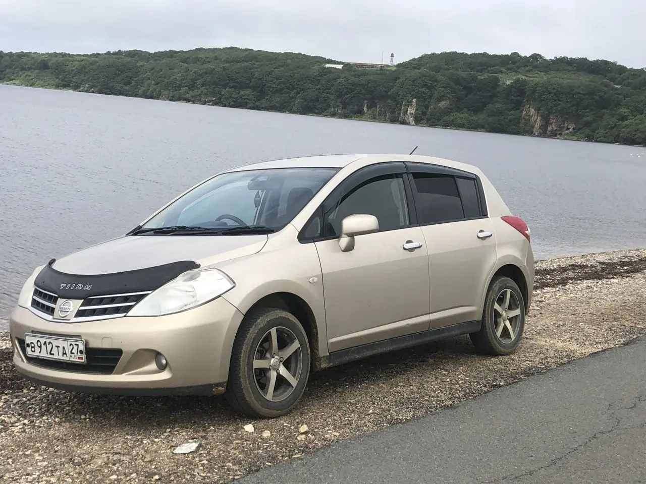Nissan Tiida 2009, 1.5л., Всем доброго времени суток, 109 л.с., вариатор, кузов Хэтчбек, бензиновый двигатель