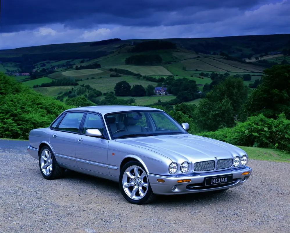 Ягуар XJR 2013