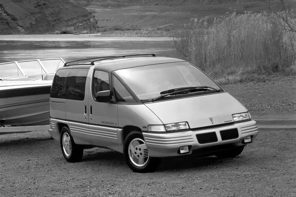 Pontiac van 1990 clearance