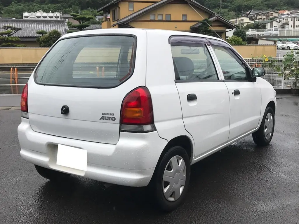 Suzuki Alto рестайлинг 2000, 2001, 2002, 2003, 2004