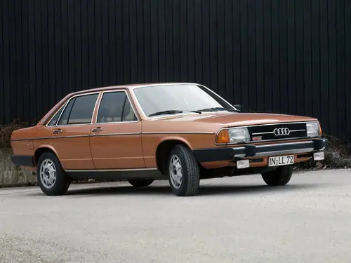 Audi 100 1976 - 1979