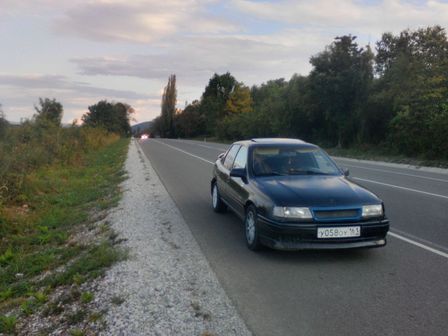Opel Vectra 1989 - отзыв владельца