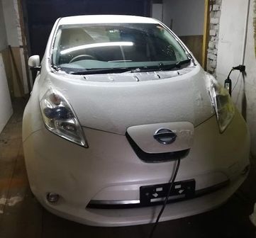 Nissan Leaf 2013 - отзыв владельца