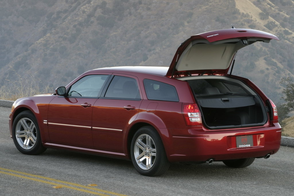 Dodge Magnum 2004 2005 2006 2007 2008  2      