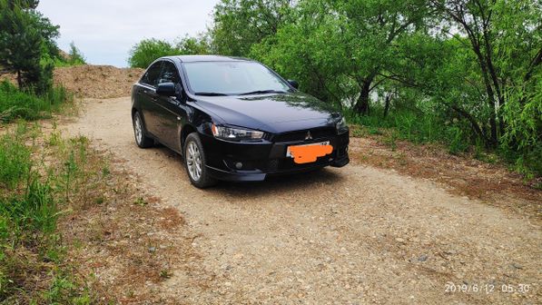 Mitsubishi Lancer 2010 -  