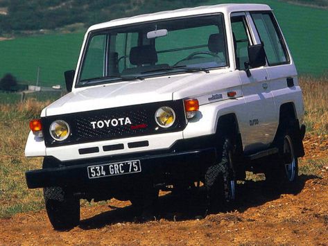 Toyota Land Cruiser (J70)
11.1984 - 01.1995