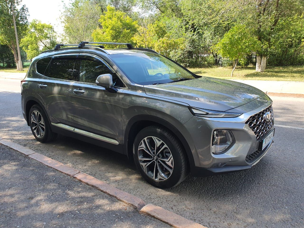    2019  24     2019  7    ampquotHi-Techampquot    SUV   4