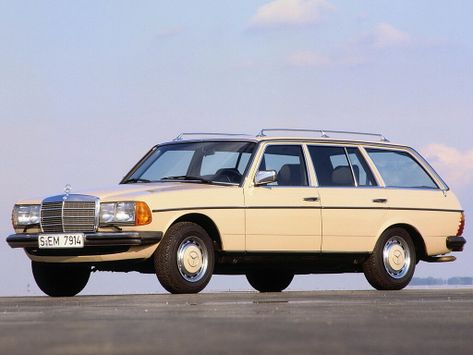  W123   Mercedes-Benz W123     