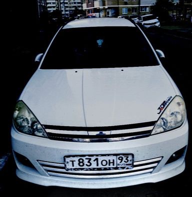 Nissan Wingroad, 2003