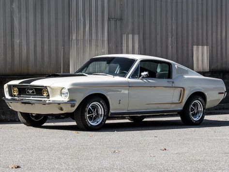 Ford Mustang 
08.1966 - 08.1968