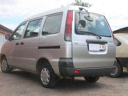 Toyota Town Ace 2000 -  