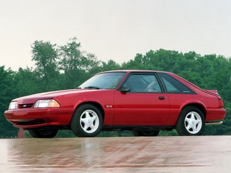 Ford Mustang 
08.1986 - 09.1993
