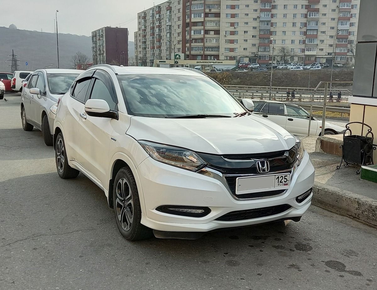 Honda Vezel 2016  15            SUV  132 