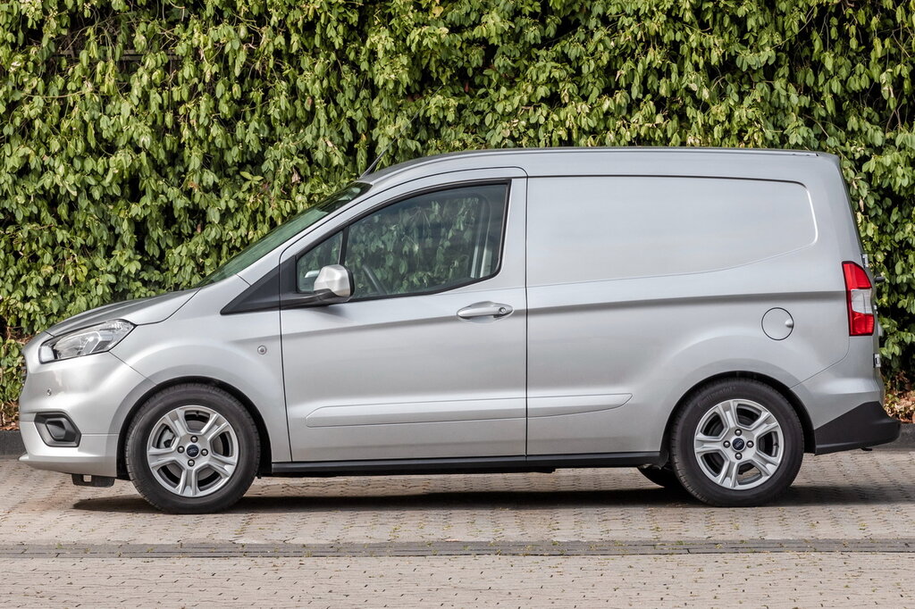 Ford transit courier 2018 2025