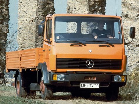 Mercedes-Benz LK 
02.1984 - 06.1998