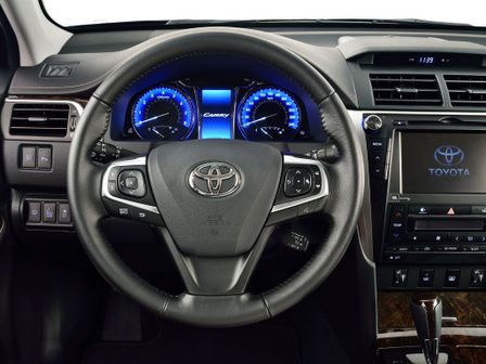 Toyota Camry 2014 - отзыв владельца