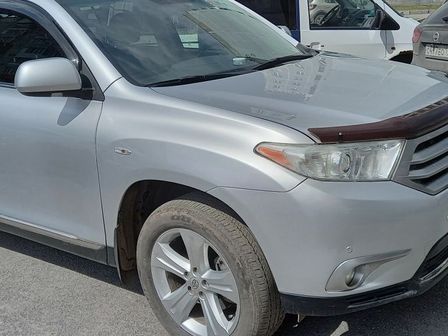 Toyota Highlander 2011 - отзыв владельца