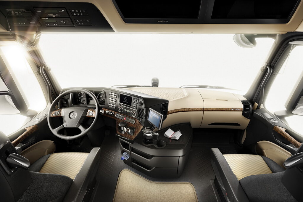 Презентация четвёртого поколения Mercedes-Benz ACTOS