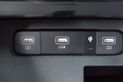   : 6 , USB, Bluetooth, Apple Carplay  Android Auto