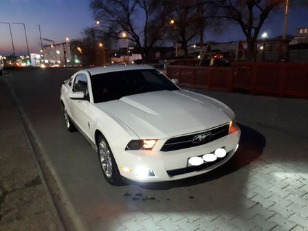 Ford Mustang 2010 -  