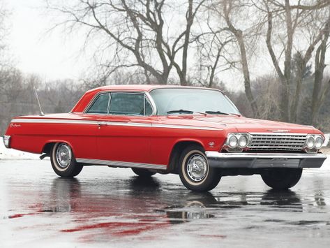 Chevrolet Impala 
10.1961 - 09.1962